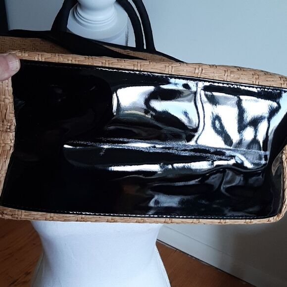 NWT Bath & Body Works straw tote - Picture 3 of 10